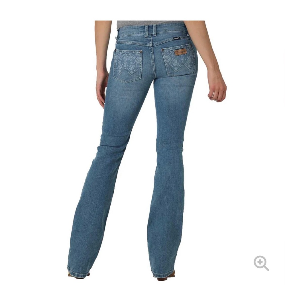 Women’s Wrangler Bootcut Jeans
